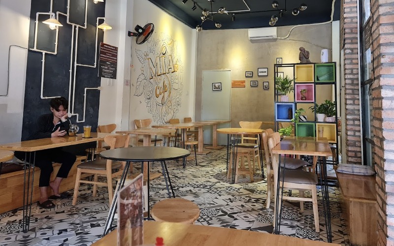 MIA Coffee & Tea quán cafe quận 8 với không gian thoải mái